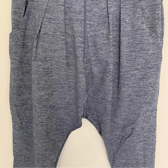 Lululemon Heathered Blue/Grey  Harem Cropped High Rise Pants 4 - Picture 8 of 9